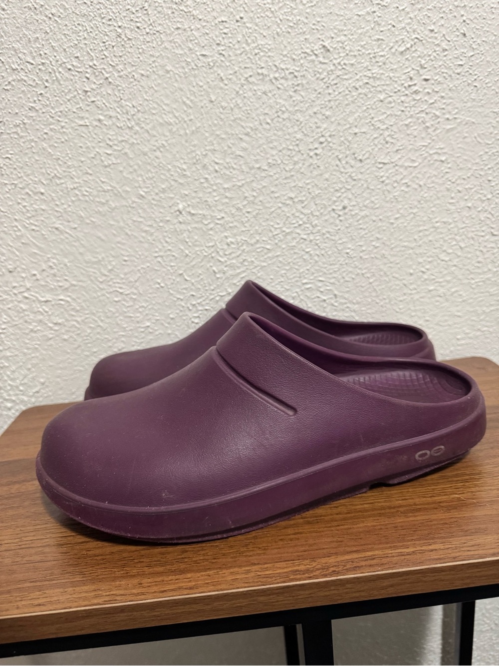 OOFOS OOcloog unisex recovery clogs